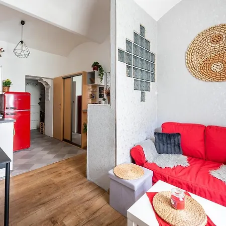 Zizkov Apartamento *